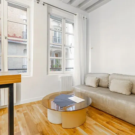 La Parisienne Apartman *