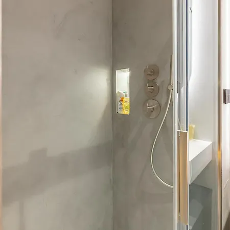 La Parisienne Apartment *